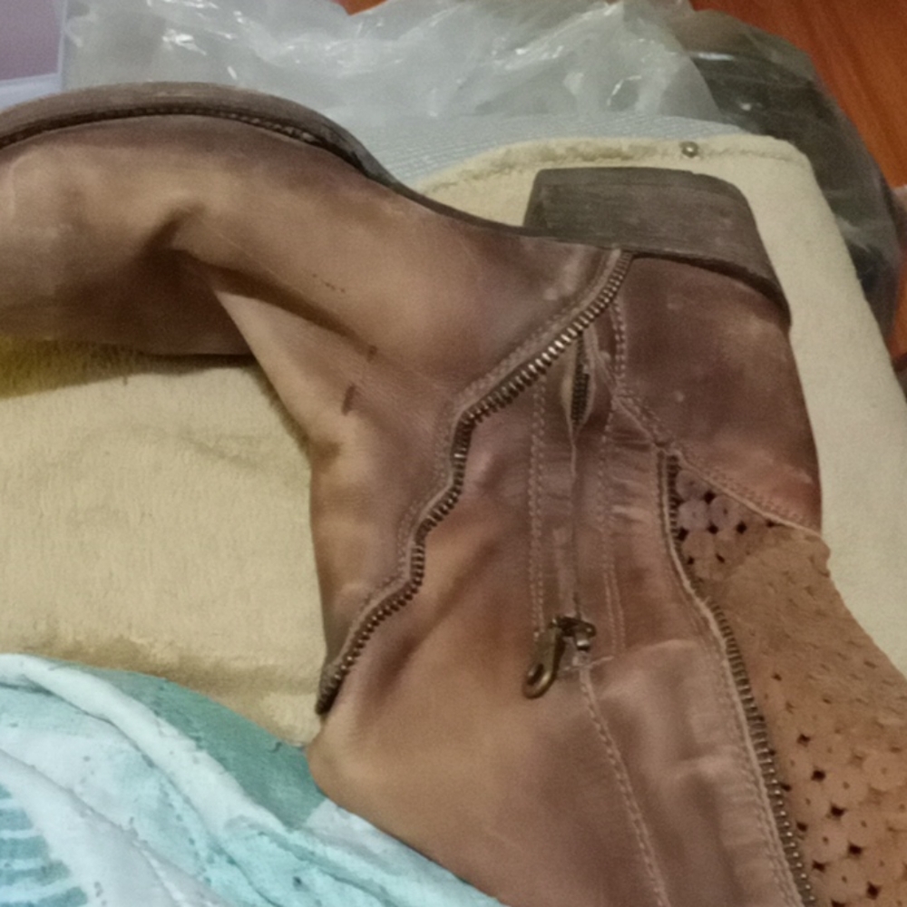 Western Boots - Picture 6 of 8